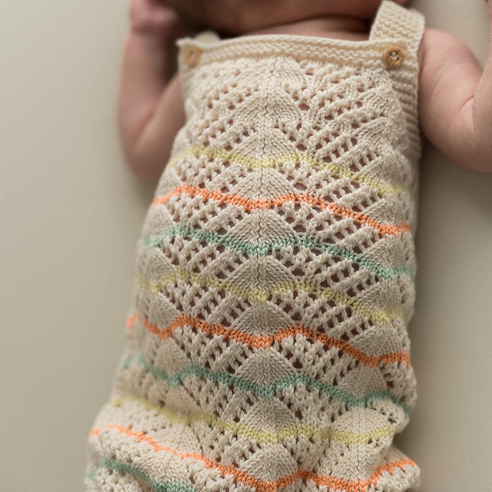 Gestrickter Romper im Lochmuster - Bio