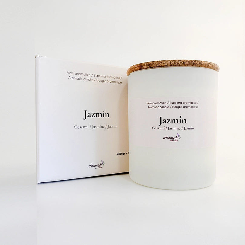 Sojaduftkerze mit natürlichen ätherischen Ölen